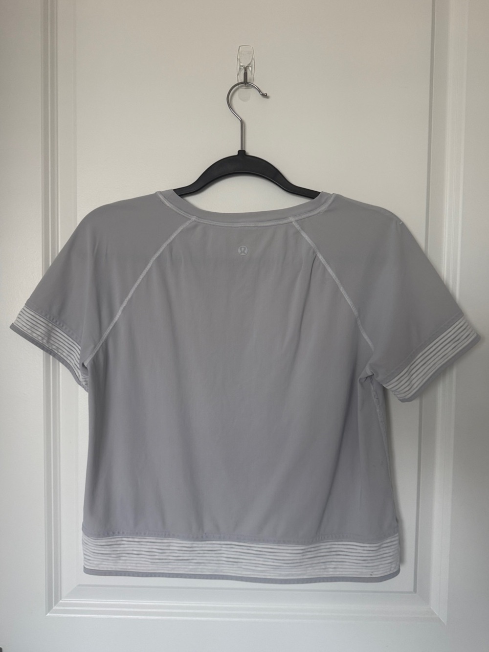 lululemon athletica Light Gray Short Sleeve Athletic Tee